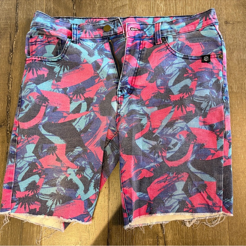 Born Primitive Camo Flex Stretchy Jort 7” Men’s M Jean Shorts